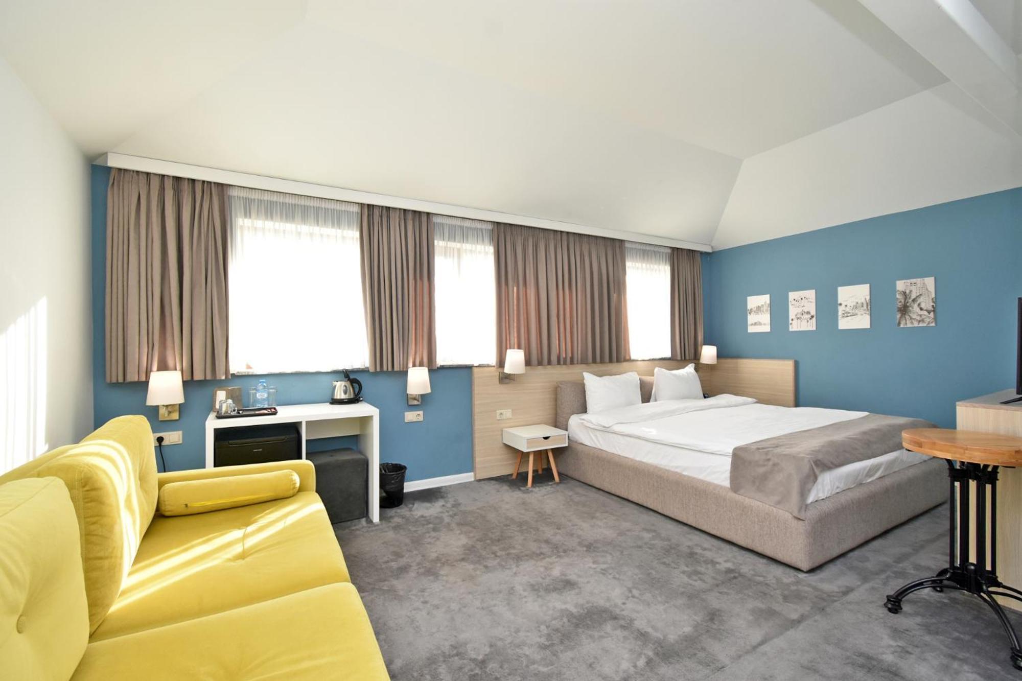 In City Hotel Ереван Экстерьер фото